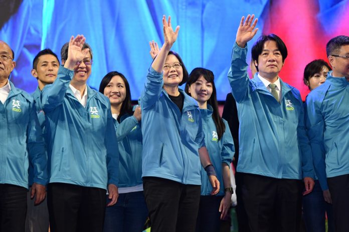 De gauche à droite Chen Chien-jen, Tsai Ing-wen et William Lai pour la présidentielle 2020 (photo RTI)