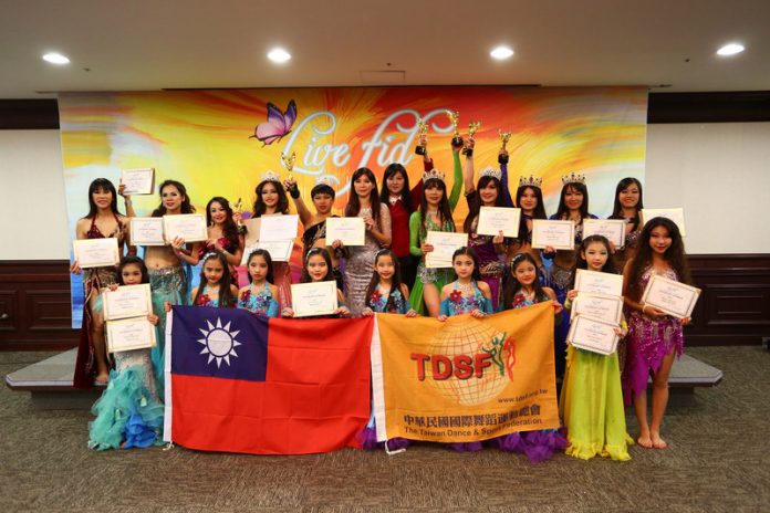 Délégation de la Fédération taiwanaise de danse et sport (TDSF) au festival d'art oriental live FID 2019 à Séoul (photo bureau de représentation de Taipei à Séoul)
